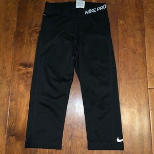 Nike pro Capri leggings black